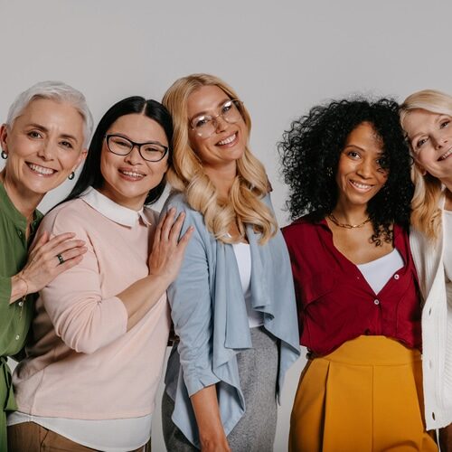 Mulheres em diferentes fases